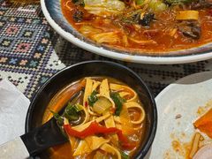 新疆酸辣汤-新疆伊宁远征餐厅