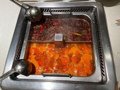 -海底捞火锅鲜切牛肉主题店(长寿路店)