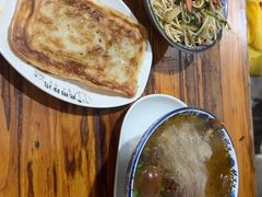 -叶新小吃店(来凤小区总店)