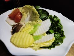 -左庭右院鲜牛肉火锅(金山万达店)
