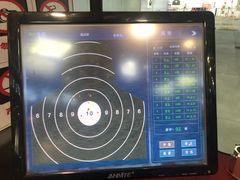 -都市枪神实弹射击俱乐部
