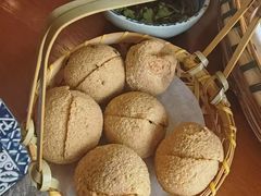 -包整·丝娃娃(一览甲秀楼风景店)