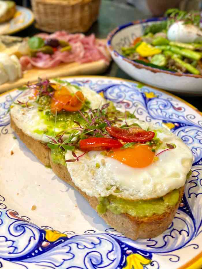 alimentari & degusteria(胶州路店)-"超差的 全程没有任何服务 买酒