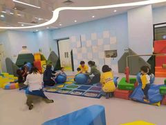-美国谷斯妈妈早教中心 (陆家嘴店)