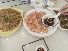 -覃记海鲜美食餐厅