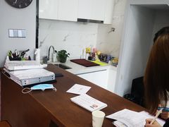 -ME觅妆·定制美妆·彩妆私教(菱角湖店)