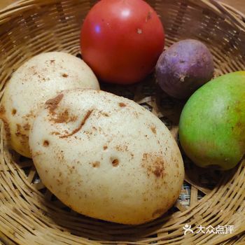 美食中的伪装者~一颗藏在蔬菜筐里的土豆豆沙包