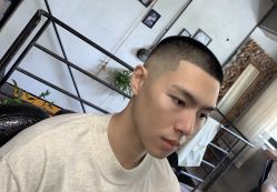 -海文先生国潮烫染男士理发馆