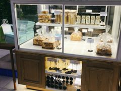 面包甜点陈列柜-执茶识麦(万达华府店)