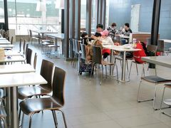 大堂-麦当劳(深圳北站高铁店)
