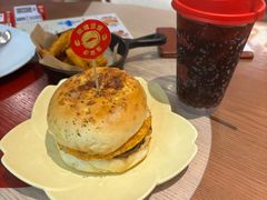-必胜客(联投东方店)