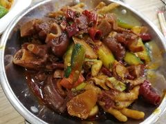 -江城燕子大排档(江汉路步行街店)