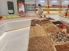 -品忆香炒货工坊(阳阳国际店)