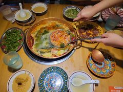 -洱火云南酸菜牛肉火锅(石景山当代商城店)