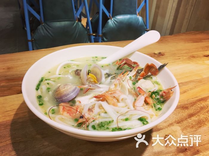 海鲜河粉