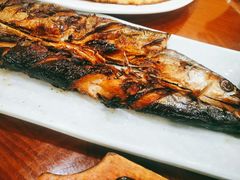 烤秋刀鱼-青瓦餐厅·生鱼片·韩园烤肉(西塔店)