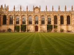 -牛津大学