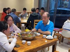 -乡土特色.冷锅鱼.牦牛肉汤锅