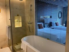 -青岛海尔洲际酒店