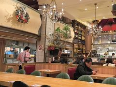-玛格萝妮比萨屋(四平店)