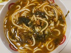 -香巴拉云南餐厅(华莱坞店)