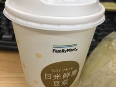 -全家便利店(漕溪北路七店)