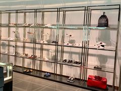 -Gucci(首创奥特莱斯店)