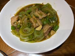 -黄泥岗·地道湖北菜(奥特莱斯店)