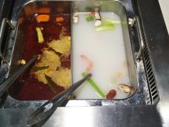 -新百幺妹火锅(新百广场万宇步行街总店)