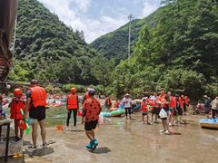 -安吉龙王山峡谷漂流