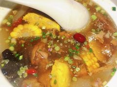 -江城小馆陕南妈妈菜·全球旅行餐厅(钟楼店)