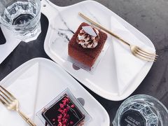 -UNI UNI(环亚凯瑟琳店)