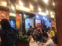等位区-廖老妈蹄花店(人民公园陕西街259号店)