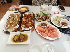 -老东镇啤酒屋海鲜加工·蒸汽海鲜·海鲜烧烤(台东店)