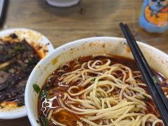 -陇上全荟兰州传统牛肉面(延吉路店)