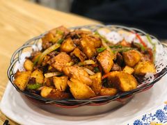脆馕炒烤肉-新疆红柳花餐厅(新洲店)