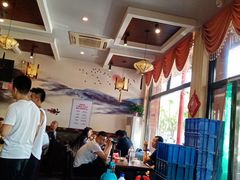 大堂-华盛园卷子王农家菜水库鱼