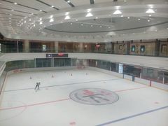 -陈露国际冰上中心(天津嘉里汇店)