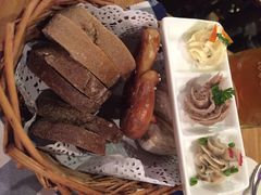 iphone_upload_pic-皇冠自酿啤酒坊(中国红街5号楼店)
