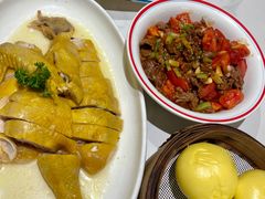 -覃记海鲜美食餐厅