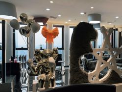 -TOP HAIR SALON