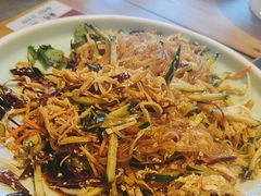 -锅老头海鲜铁锅炖
