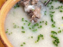 -辉辉大排档