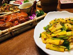 -老滇山寨•云南特色菜•地方菜•民族风情歌舞表演(金碧店)