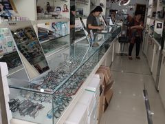 -利客来眼镜店(崂山百货店)