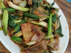 苕粉回锅肉-弓虽昌焖烧鸡(大竹林店)