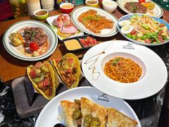 -Famous肥猫墨西哥音乐餐吧(五棵松华熙LIVE店)