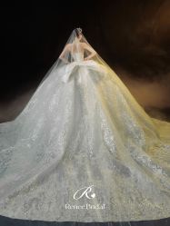 点击看大图 -Renee芮亦婚纱