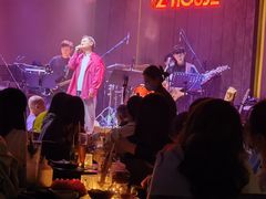 -TZ House音乐现场(来福士中心店)
