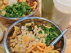 -柳州肥姨妈大骨螺蛳粉(沙河店)